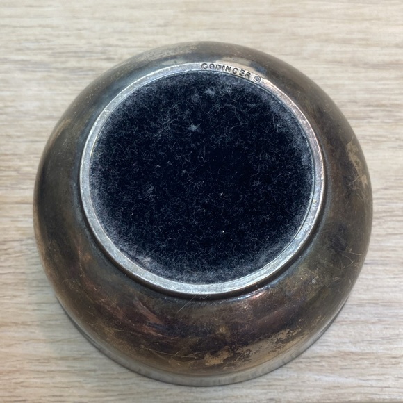 Bee & Flower Silver Plated Trinket Box - Picture 7 of 10